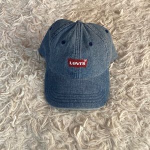 Denim LEVI’s SnapBack hat 🧢